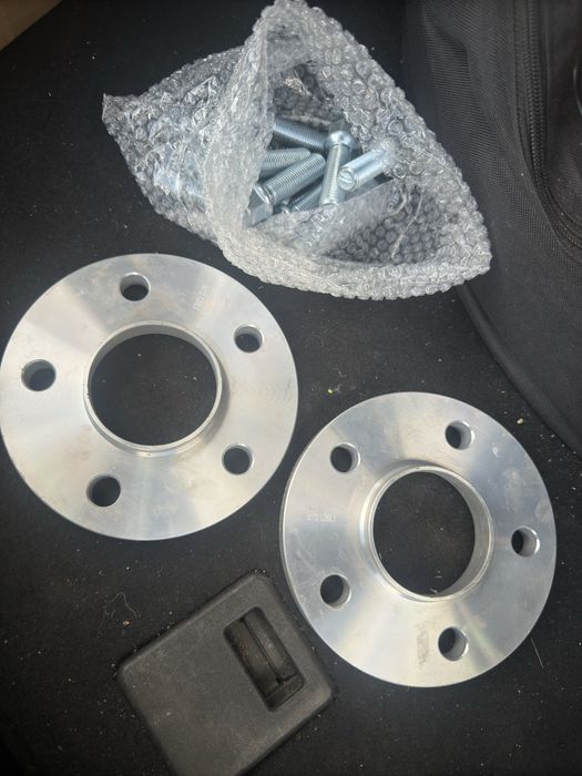 Фланци 5х112 с болтове