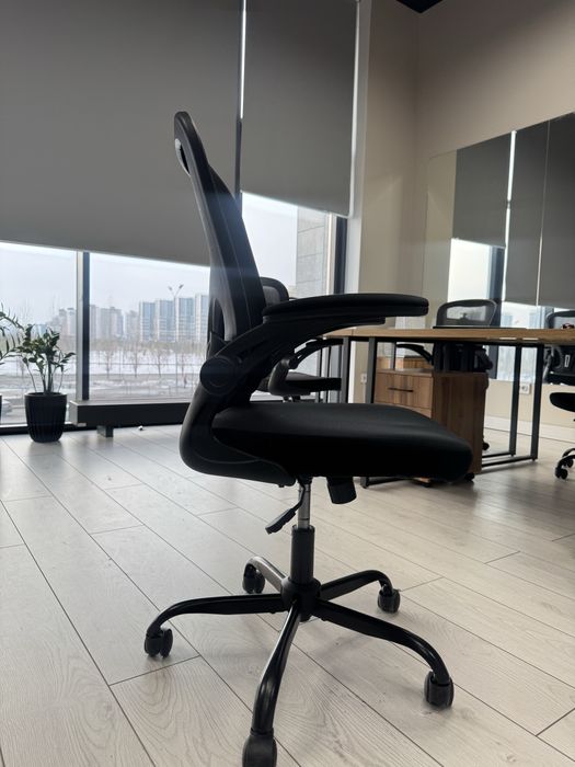 Офисное/компьютерное кресло