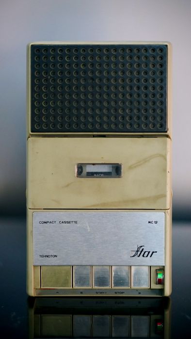 Casetofon portabil românesc Star, făcut la Tehnoton
