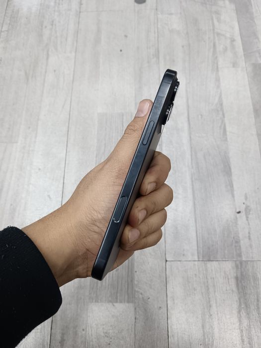 iPhone 16 Pro Max AH/A 256 GB Black ideal