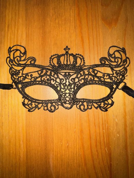 Различни видове маскарадни маски