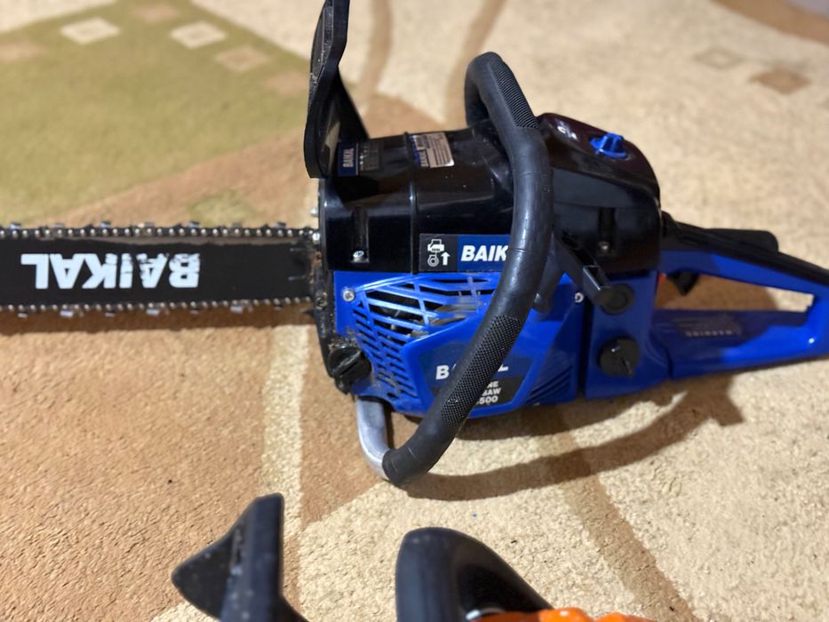 Ofer spre vânzare drujbă stihl  Baikal