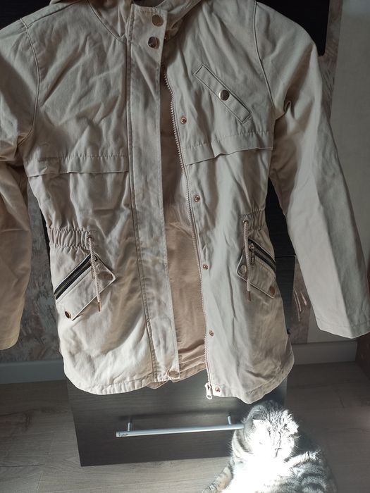 Продаётся платье, парка доя девочки. Цена 5000 тг.