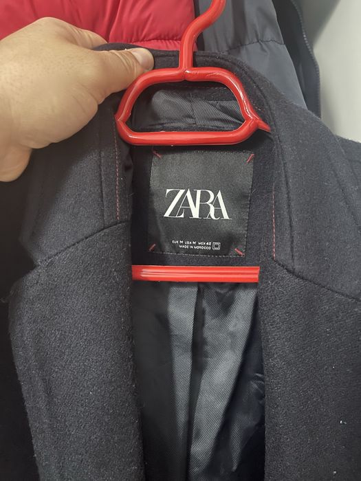 Vand palton zara barbat M