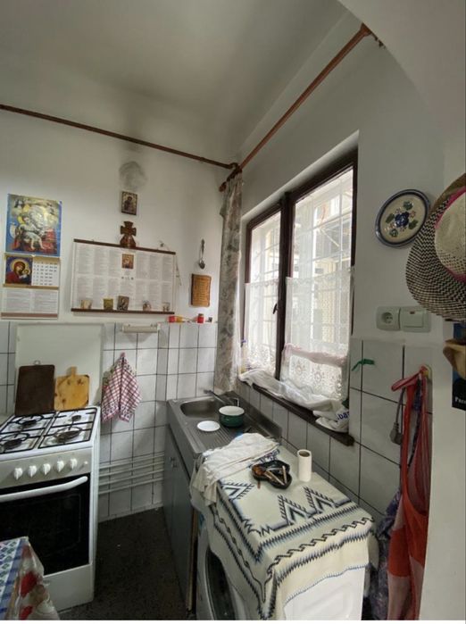 Casă cochetă, ideală pentru un stil de viață liniștit și accesibil