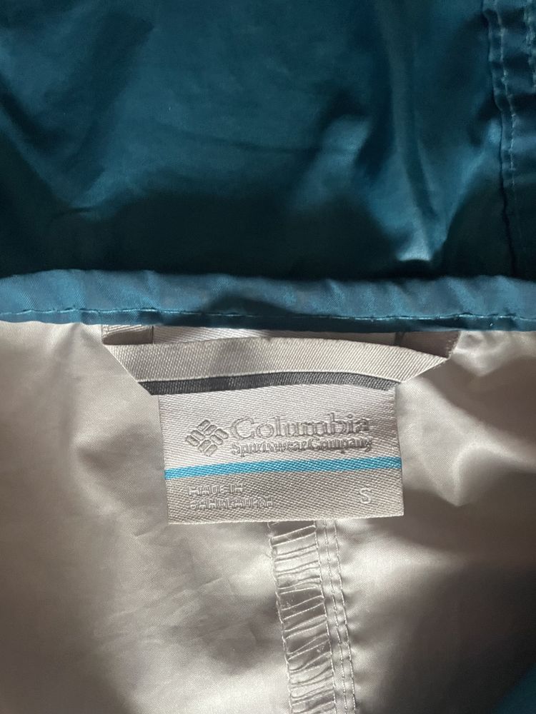 Foita columbia perfecta de primavara