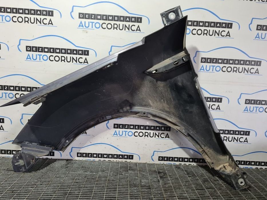 Aripa Dreapta Fata Ford Kuga 2012 - 2014 4 Usi GRI (975)
