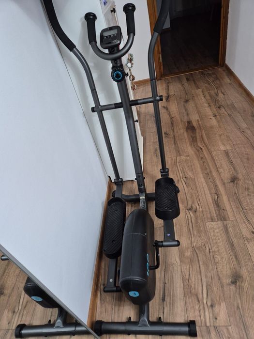 Aparat fitness cu ecran digital (Stepper)