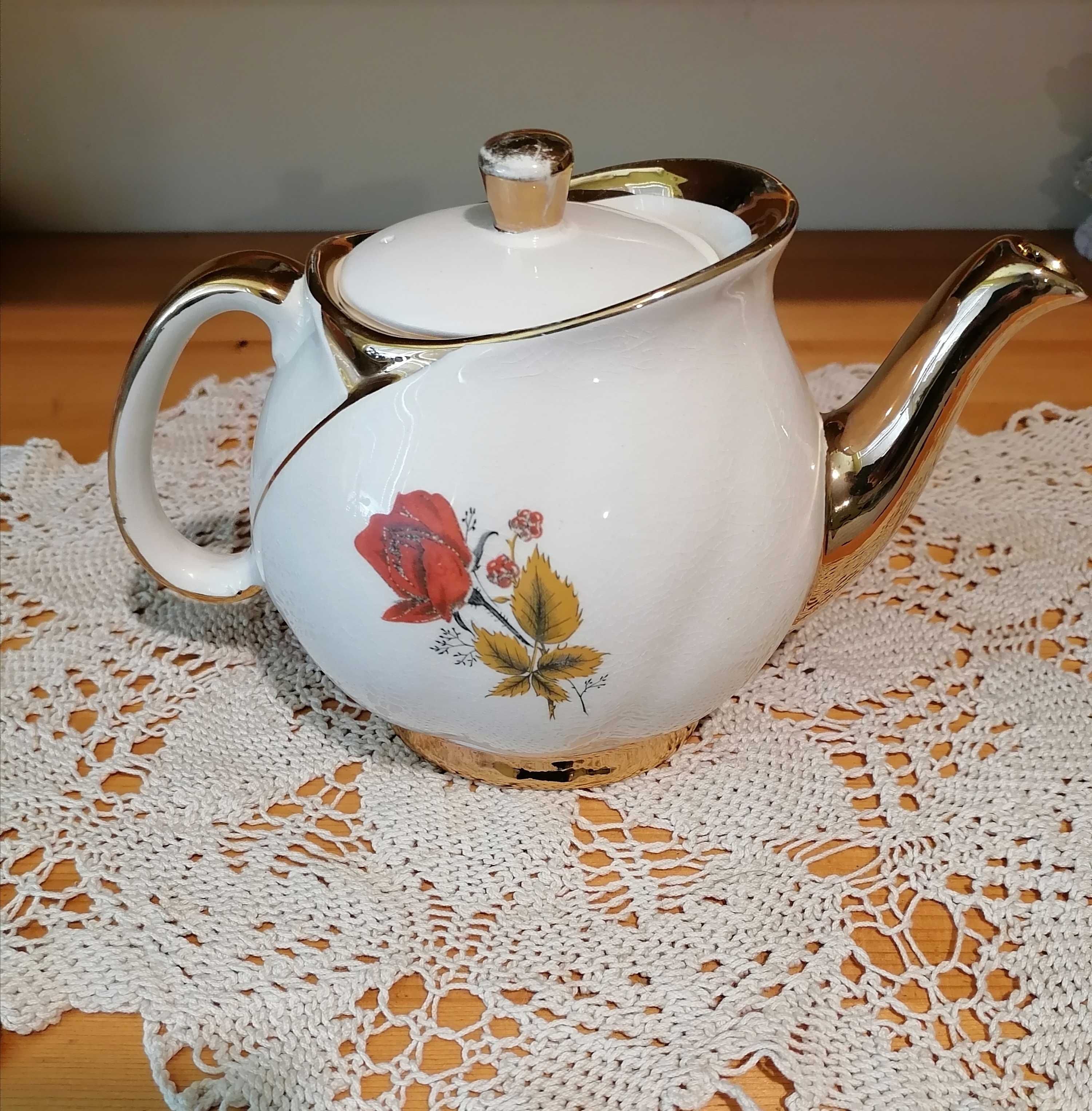 Английски порцеланов чайник Gibsons около 50-те