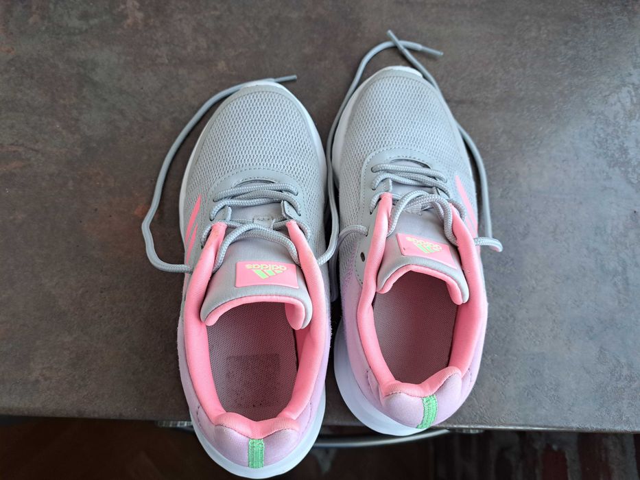 детски маратонки Adidas,кецове,спортни обувки,адидас,№35