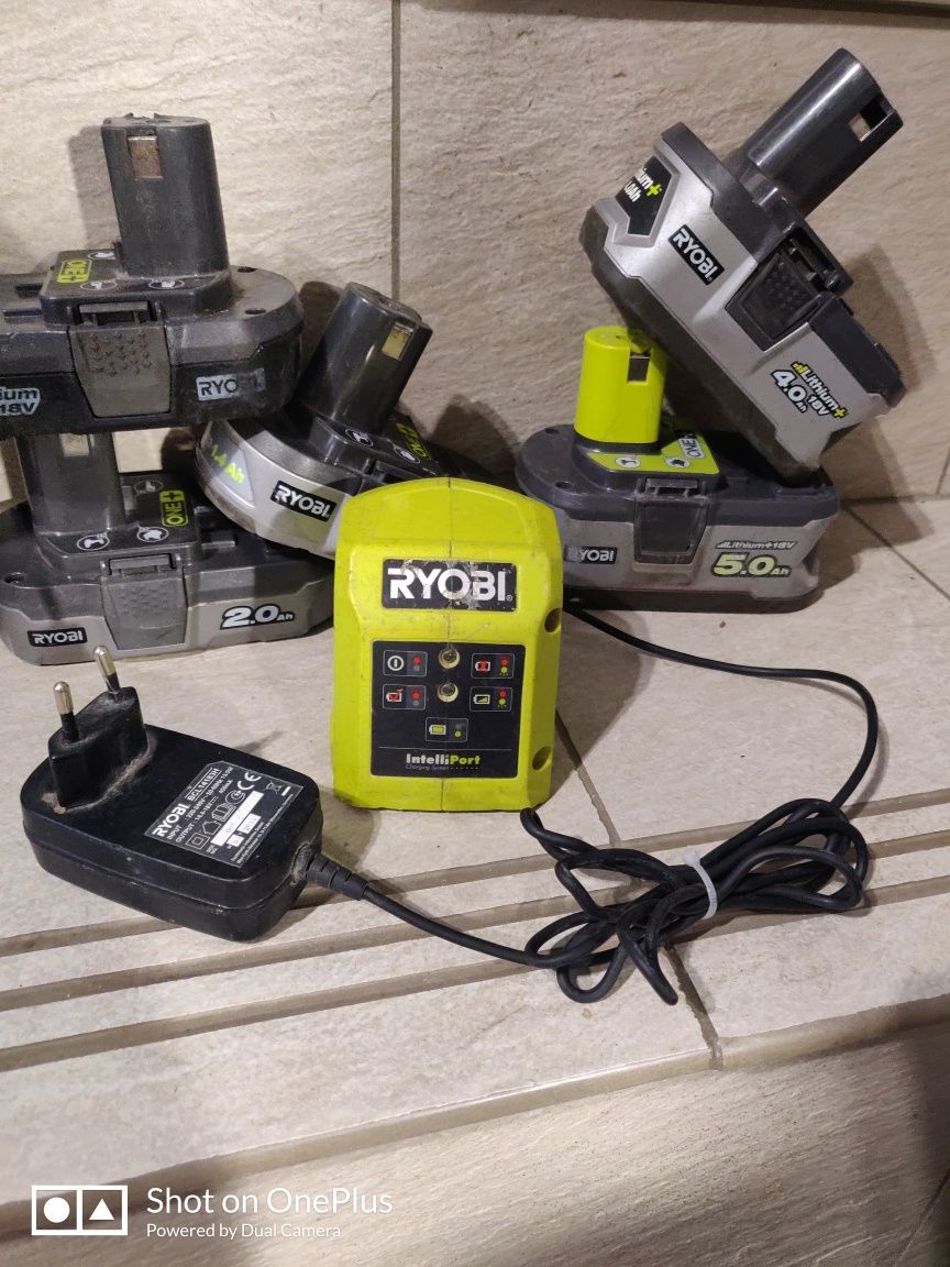 Acumulatori / încărcător Ryobi 18v