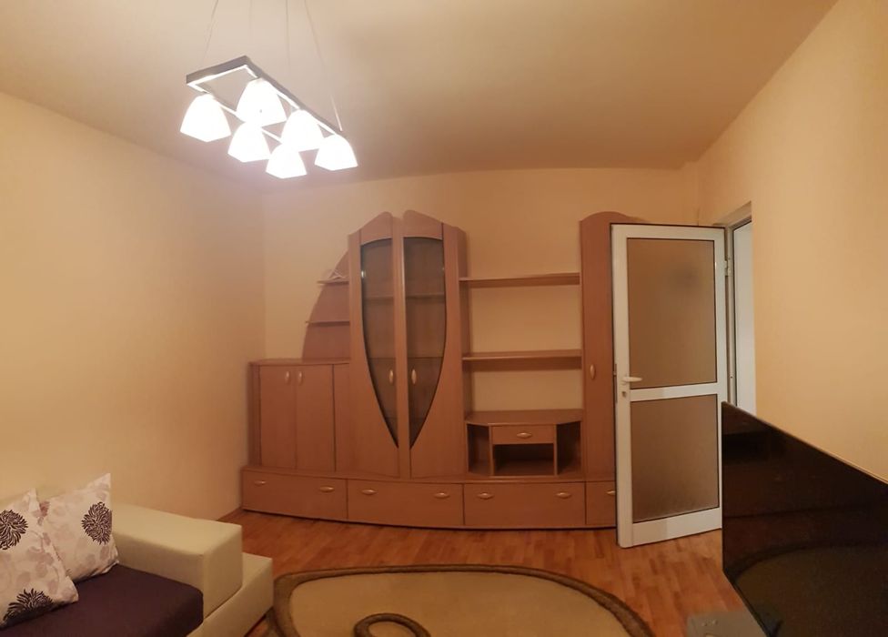 Inchiriez ap 3 camere Str. Marasesti