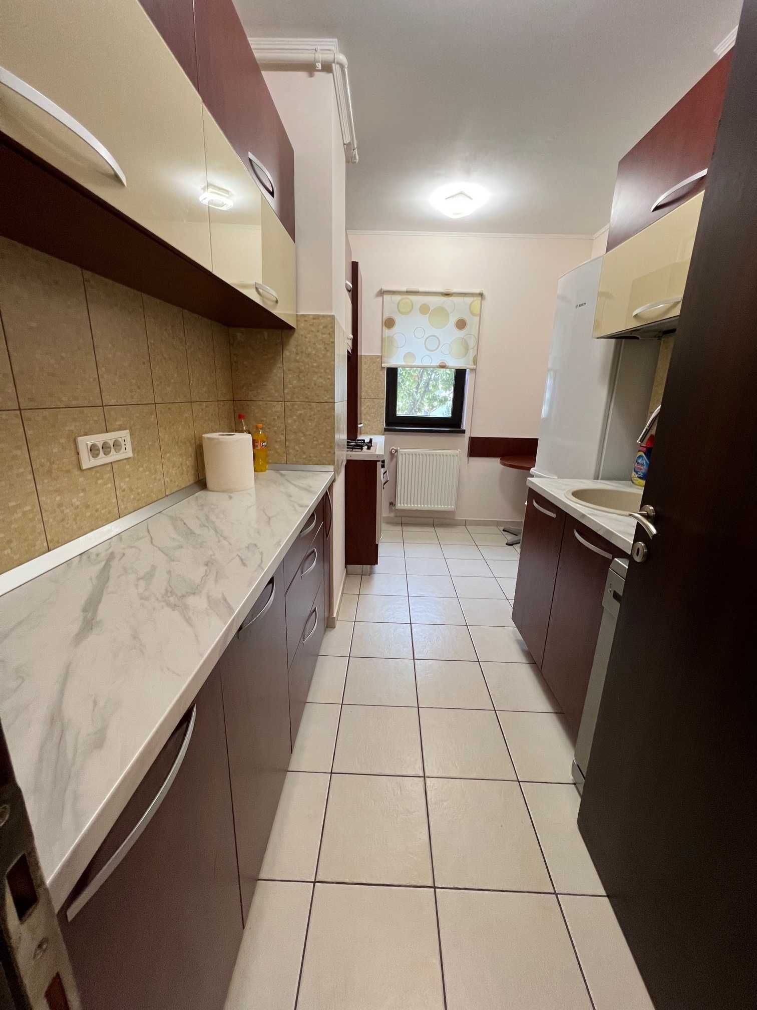 Aparment 3 camere 2 bai, etaj 2, bl cu lift, stradal, 2 locuri parcare