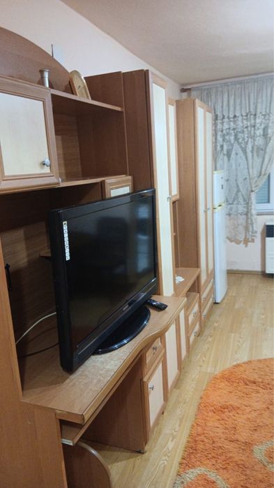 Inchiriez garsoniera