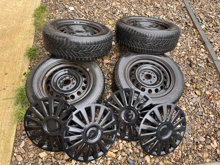 Roti complete R16 cu anvelope de iarna Yokohama