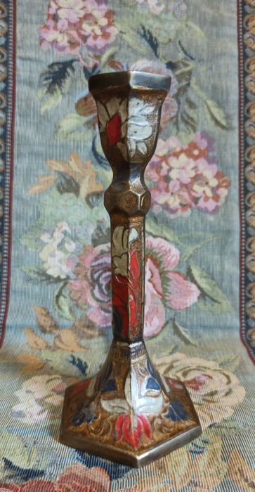 Бронзовый подсвечник