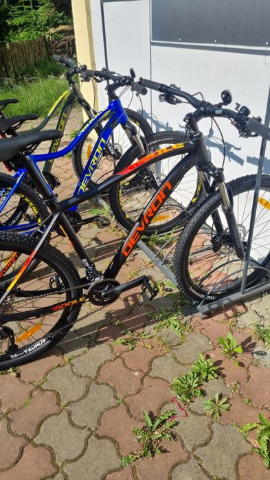 Bicicleta full suspension