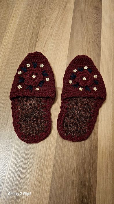 Ръчно плетени чехли