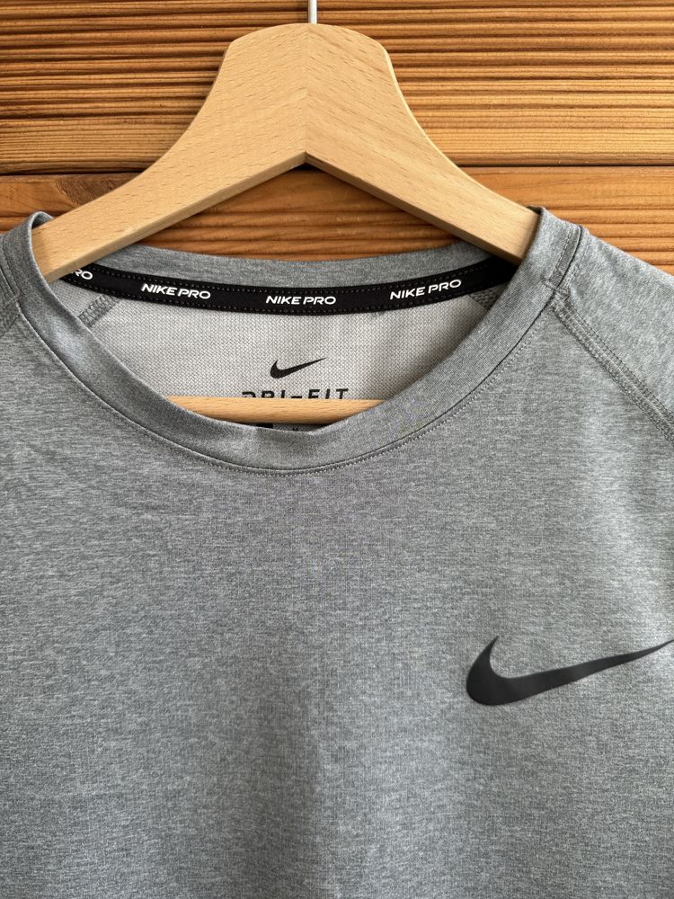 тениска Nike pro