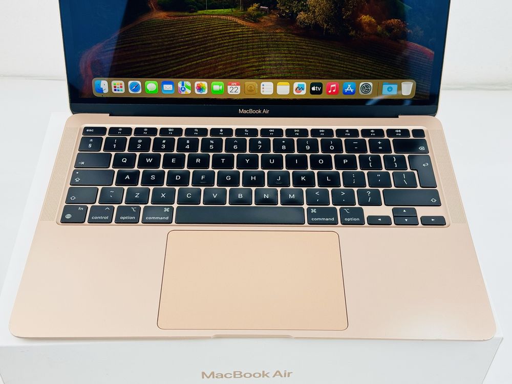 Apple MacBook Air 13inch M1 8RAM 256GB Gold Отличен! Гаранция!