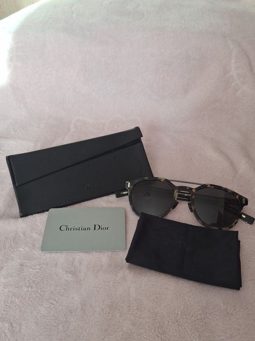Dior lunettes experience kaki