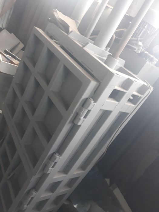 Балираща преса . Горелки . Помпи . Газов котел . Резервоар за газ