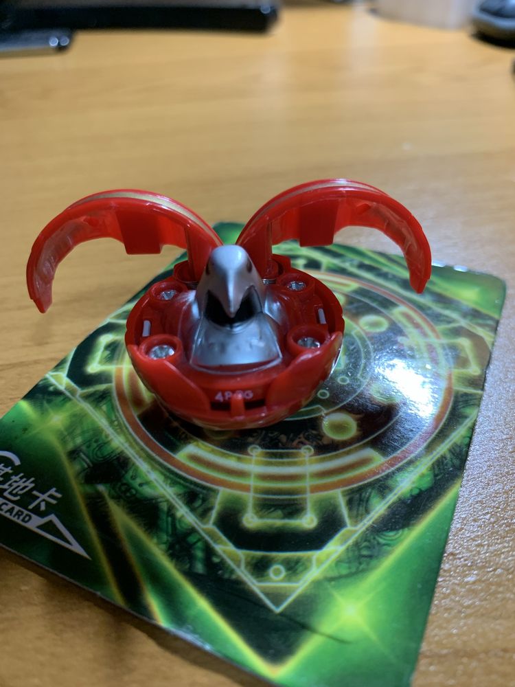 Bakugan Pyrus Ravenoid Generation 1