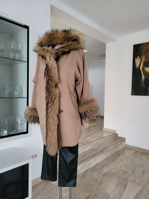 Paltoan Alpaca blana naturala