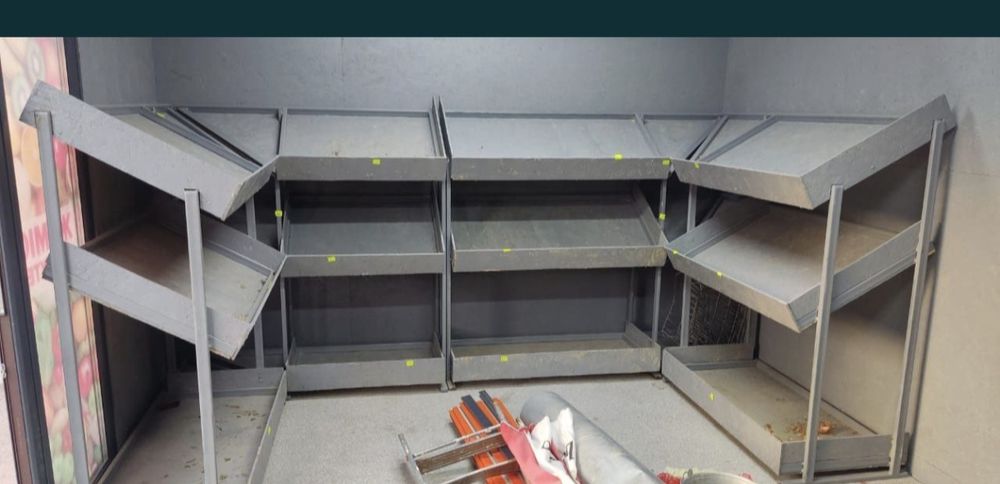 Продам полки  для бизнеса(овощной или любой другой)