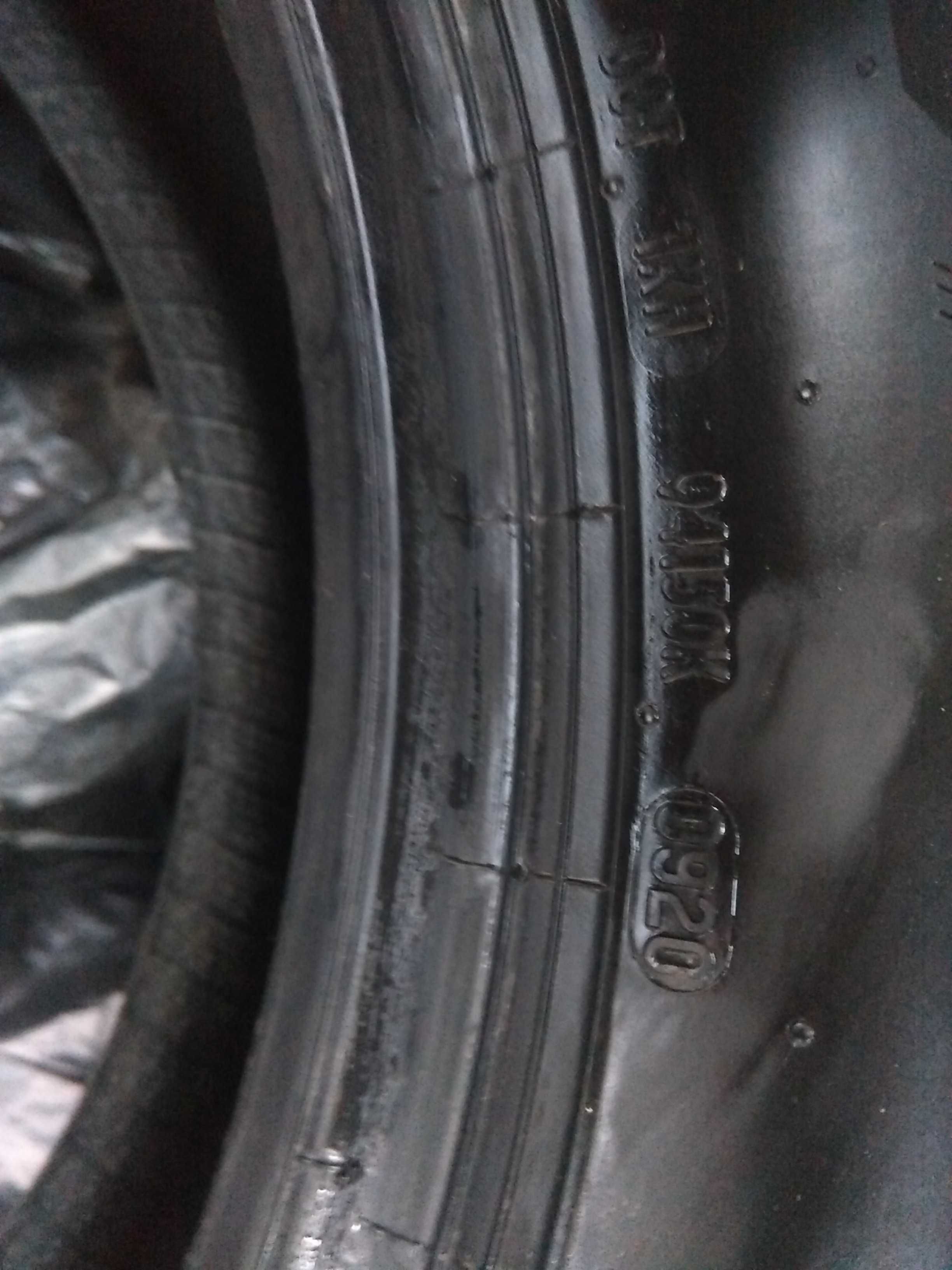 Летни гуми 215/60 R 16 - 2 бр. + 2 бр. подарък