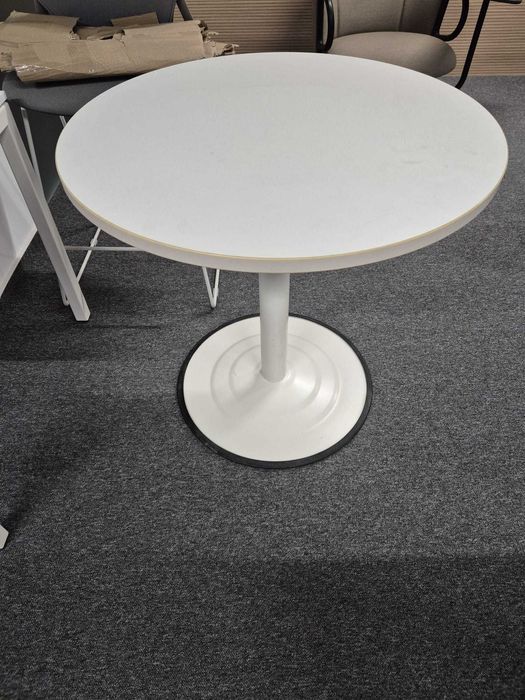 Masa rotunda diametru 80 cm inaltime 75 cm alba cadru metalic, blat 25