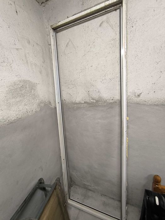 Алуминиева врата за баня с огледало