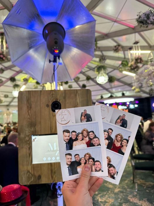 Cabina foto, Fum Greu, Baloane Explozive