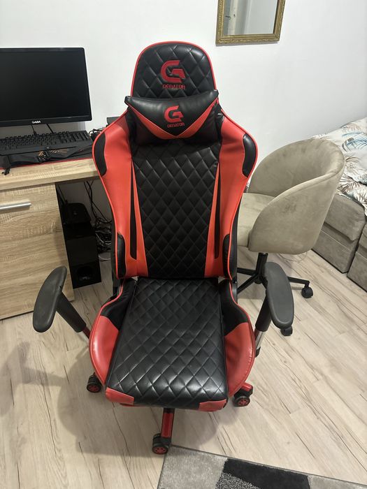 Scaun gaming rosu negru