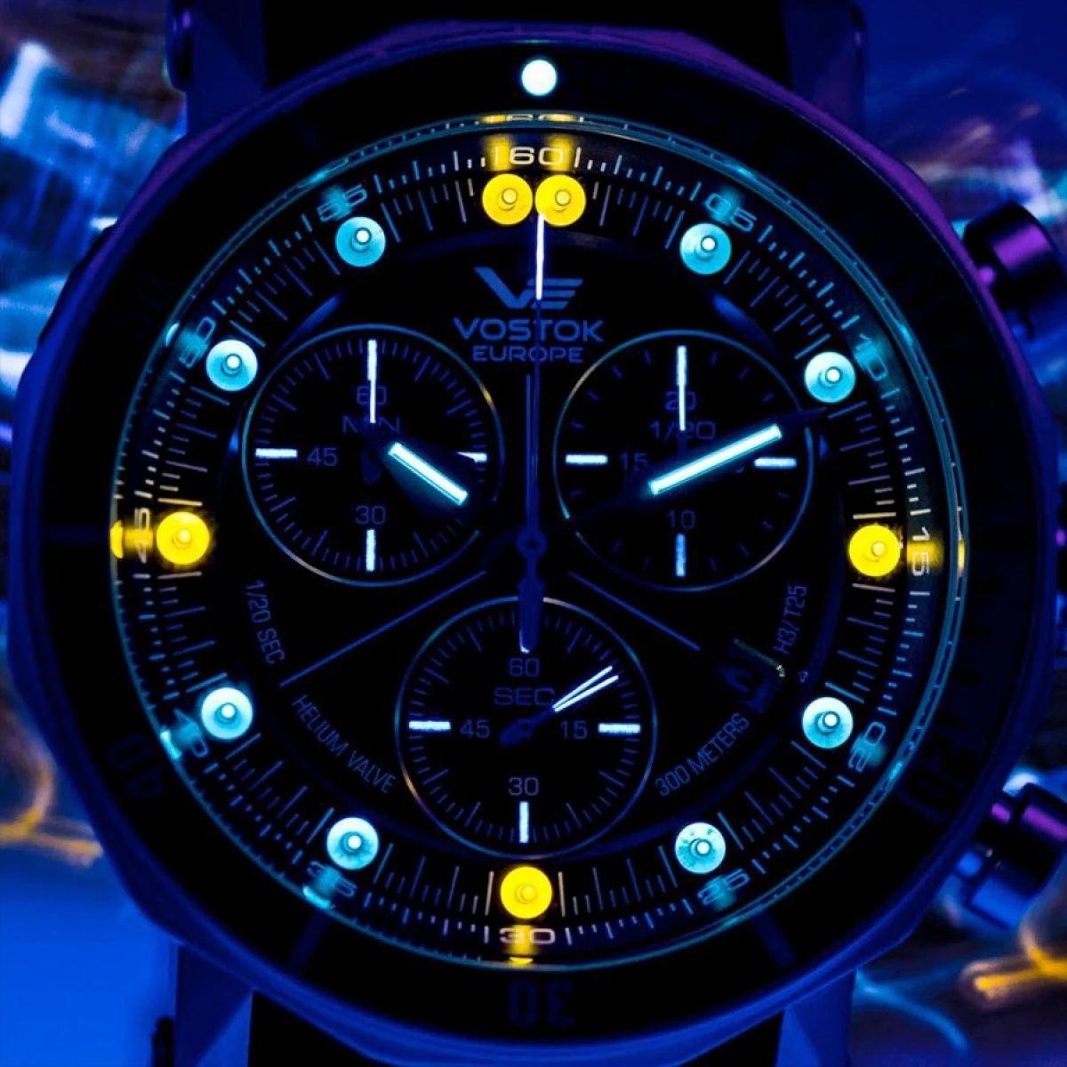 Часовник Vostok Europe Lunokhod-2