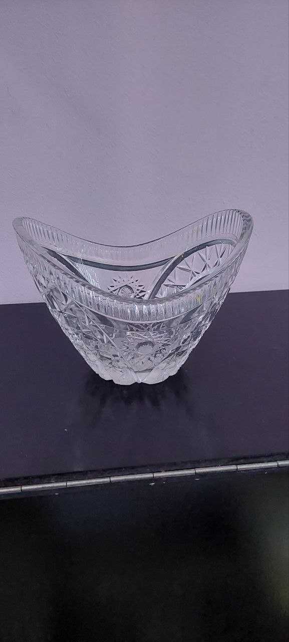 Оригинальная хрустальная ваза