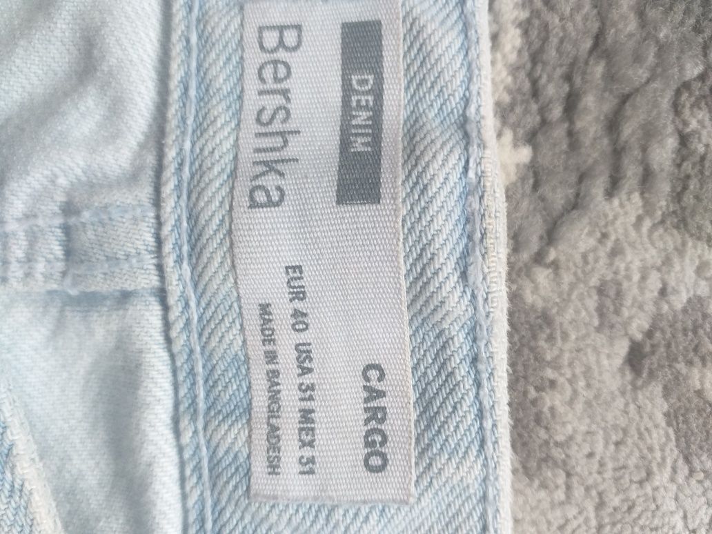 blugi cargo bershka