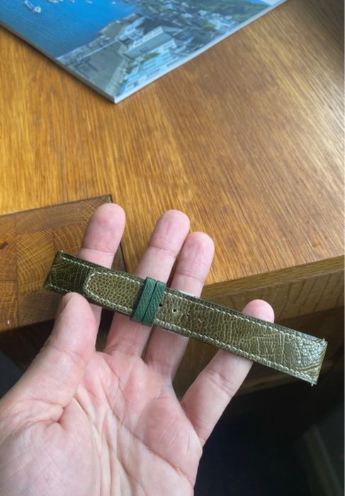 Curea pentru ceas din piele de strut lucrata in totalitate manual