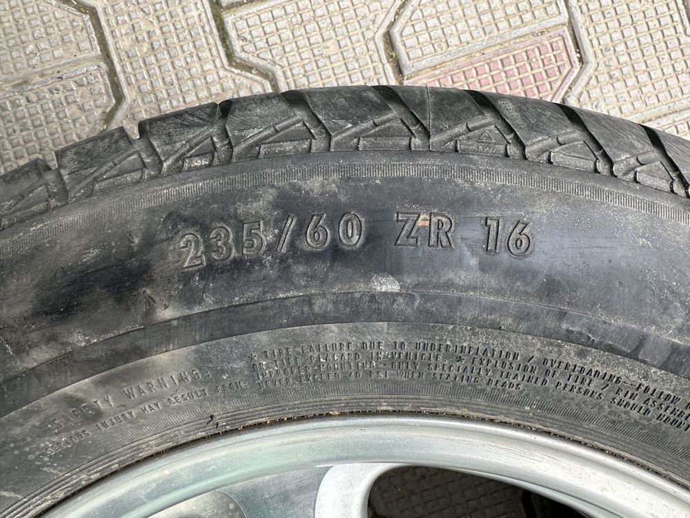 Срочно Диск с шиной на мерседес  привозной 1 шт на запаску