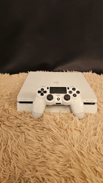 PlayStation 4 Slim