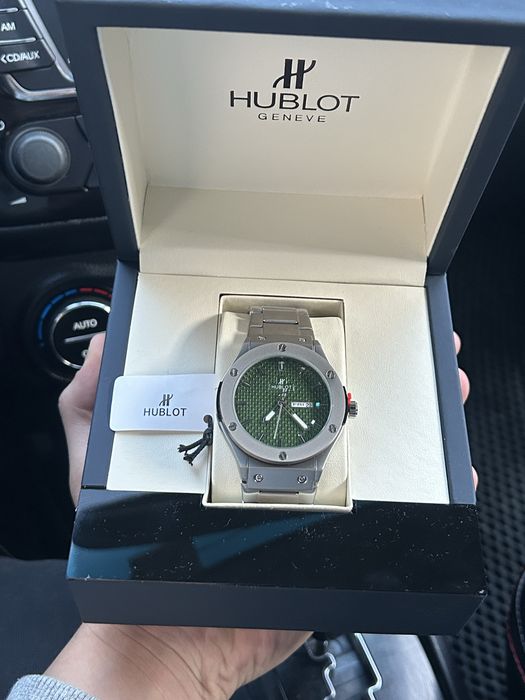 HUBLOT часы      .
