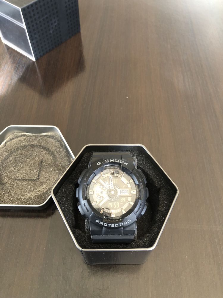 Часовник G-Shock