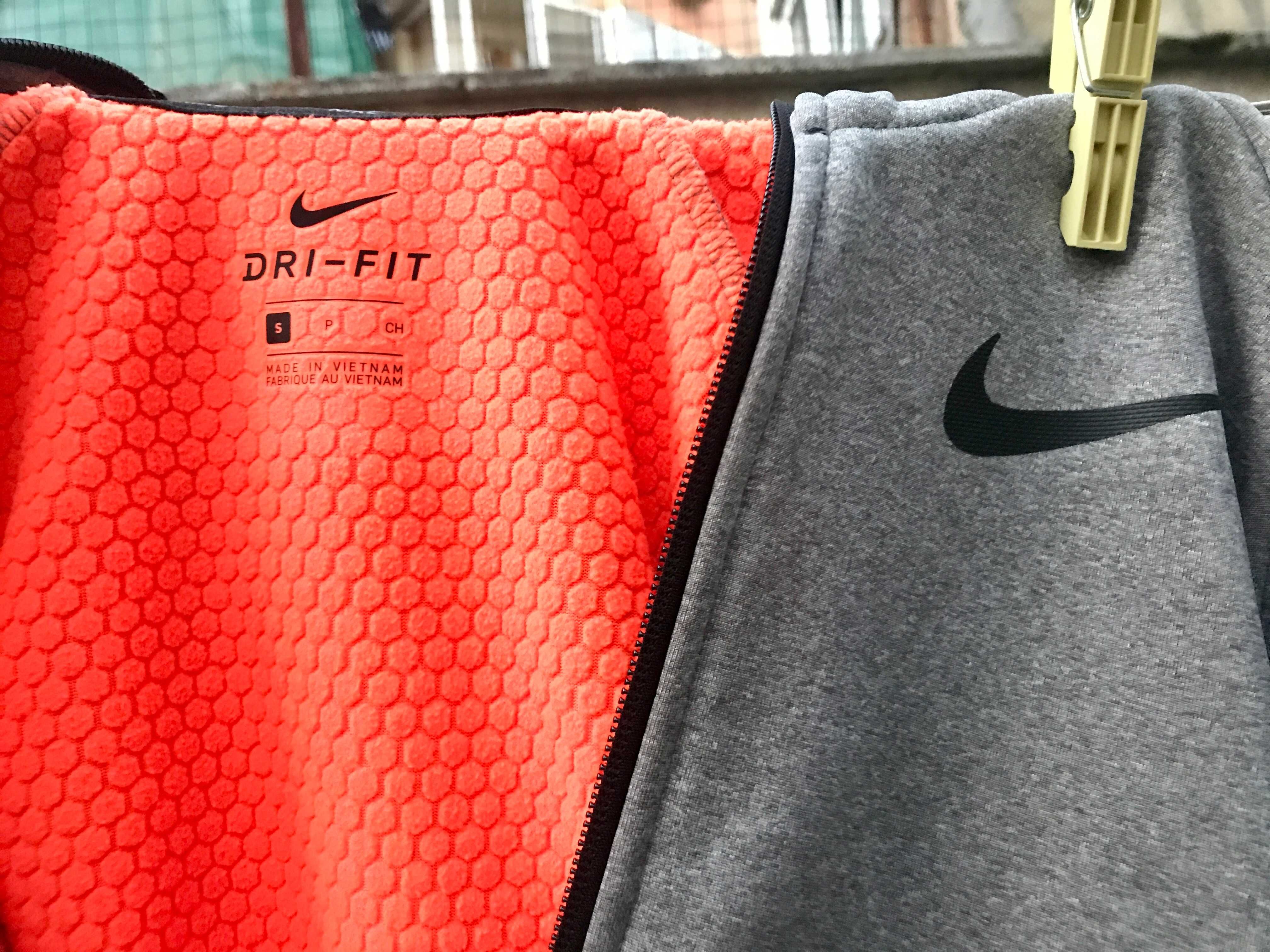 НОВ суитшърт Nike Dri-FIT, размер S/M