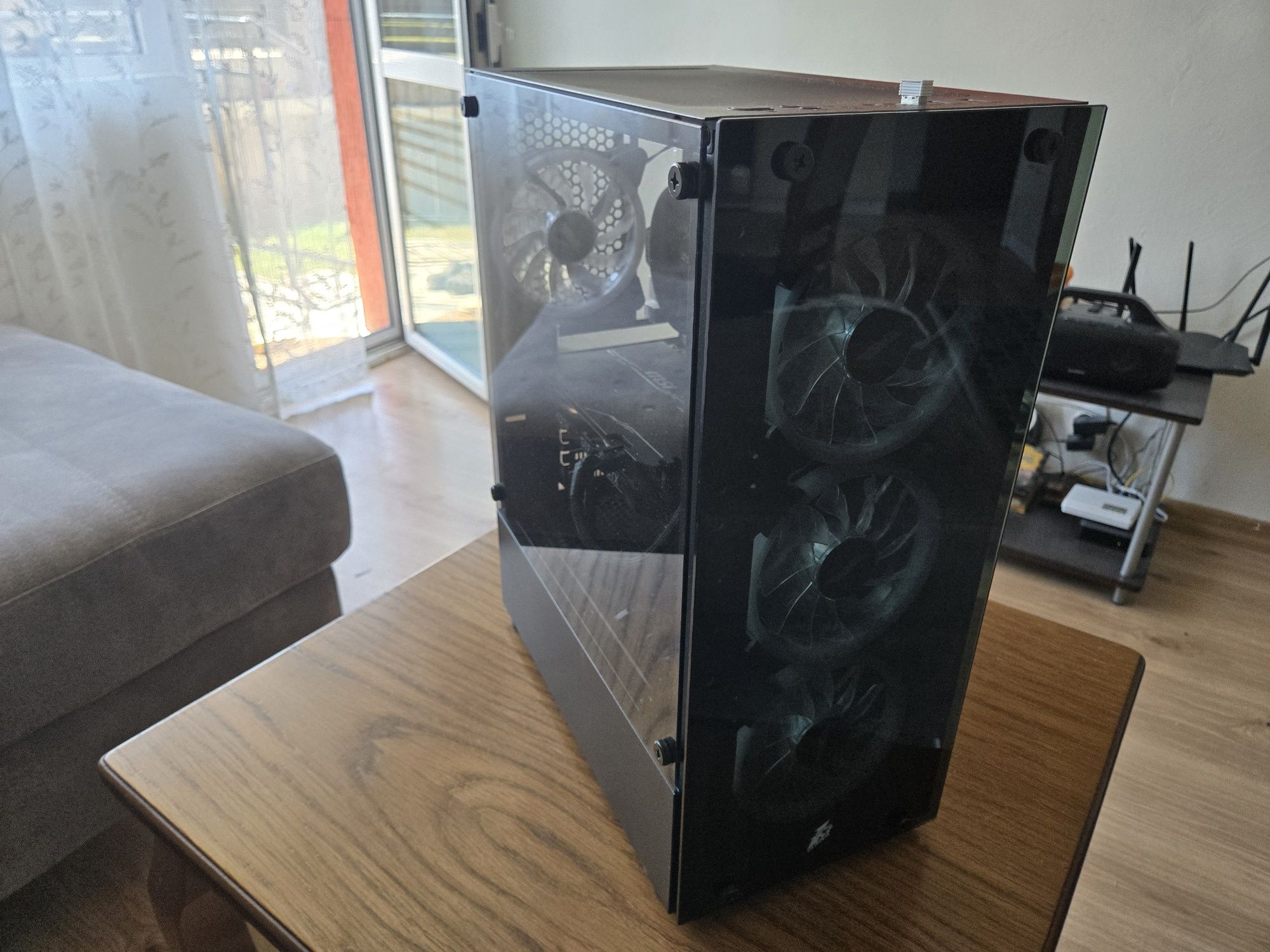 Геймърски компютър Ryzen 2600,16GB RAM,GTX 1660Super,256 NVME,1TB SSD