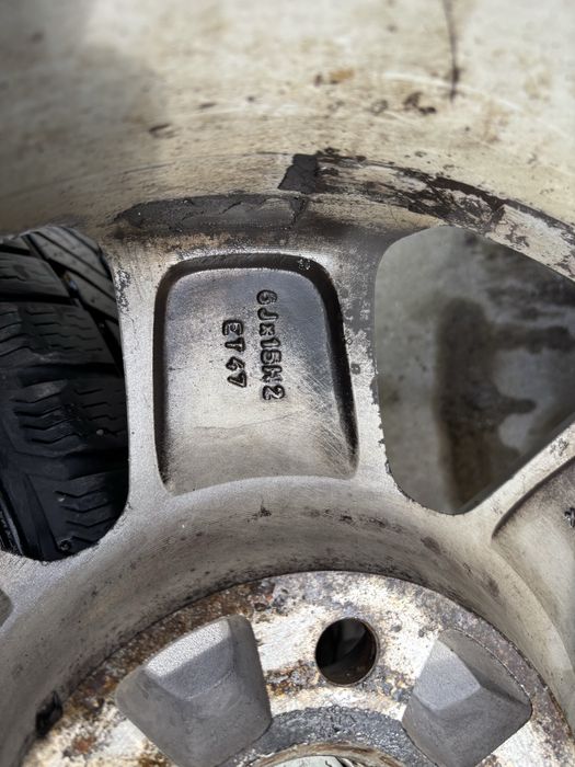 Set jante cu cauciucuri de iarna originale skoda 195/55/15 5x112 ET47