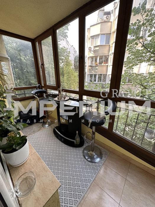 Дава се под наем Двустаен апартамент в Варна, Левски - 70 кв.м за 510 € - Снимка #2