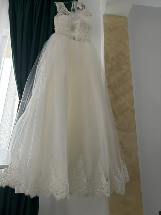 Vând Rochie de mireasă