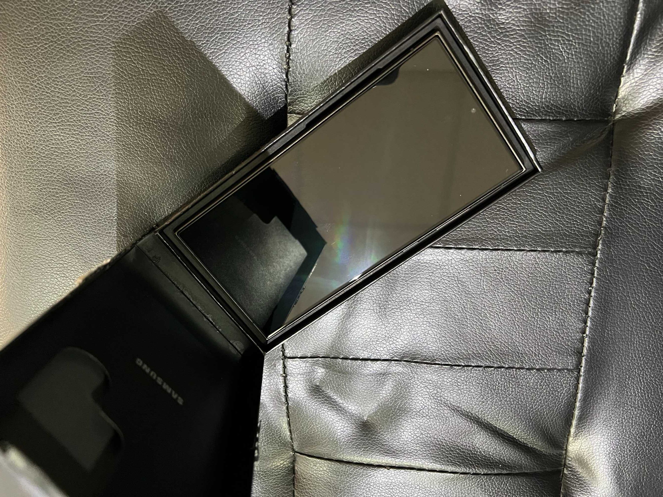 Samsung Galaxy S24 Ultra - 256 gb - nou la cutie - garantie.