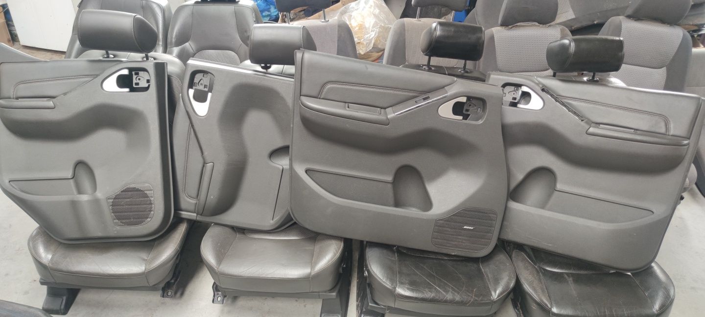 Fete usi usa oblon nissan navara pathfinder