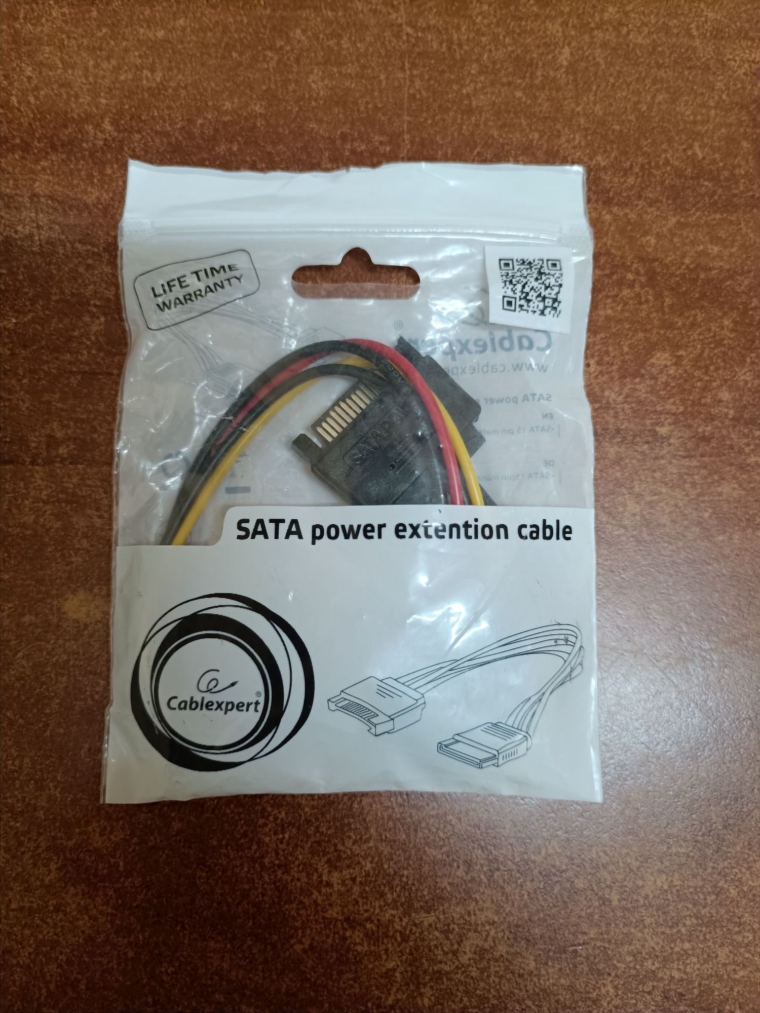 Cablu molex -sata.